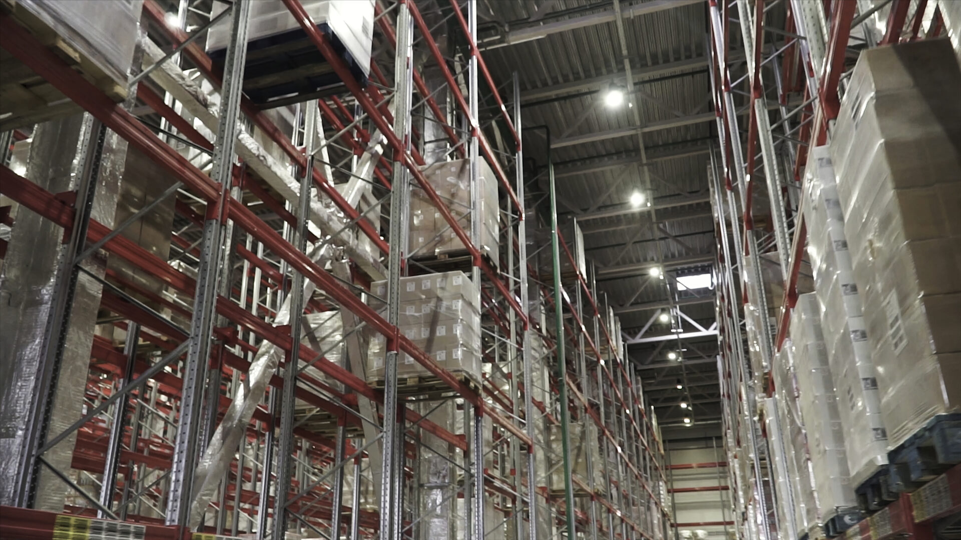 Inside Gratton Warehouse - modern 3PL facility in Omaha Nebraska